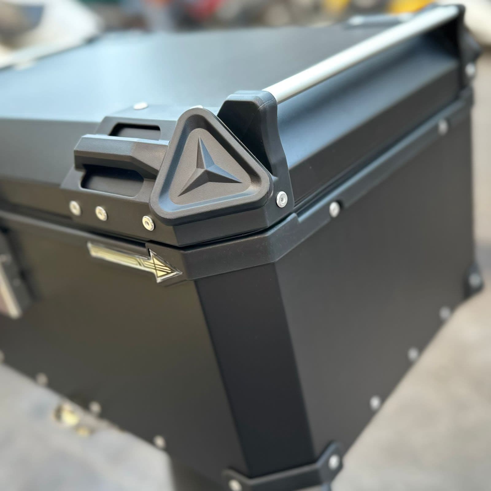 ALUMINIUM TOP BOX 65LITRES