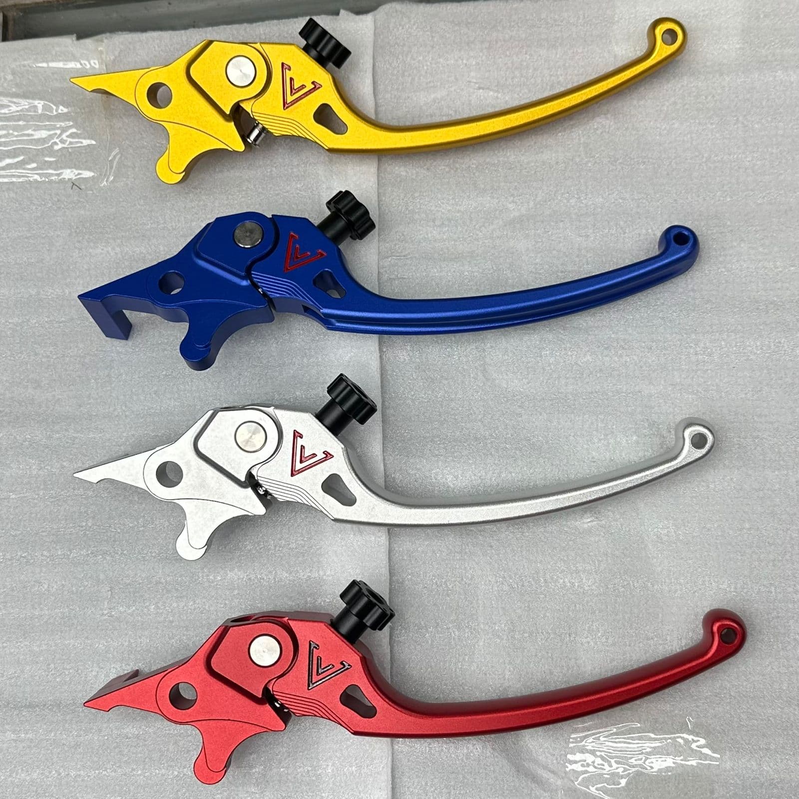 Adjustable levers Fauvism for Yamaha Aerox 155